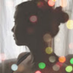 Meet your Posher, Iris